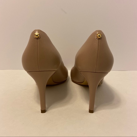 Salvatore Ferragamo 70mm High Heel Nude Pump - Picture 9 of 15